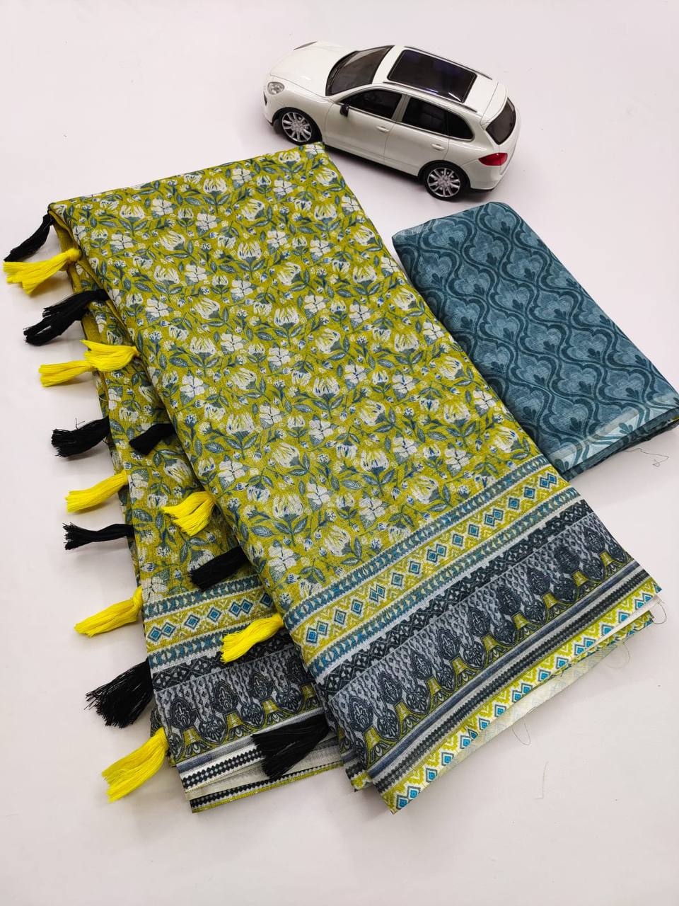 Fabric Linen saree