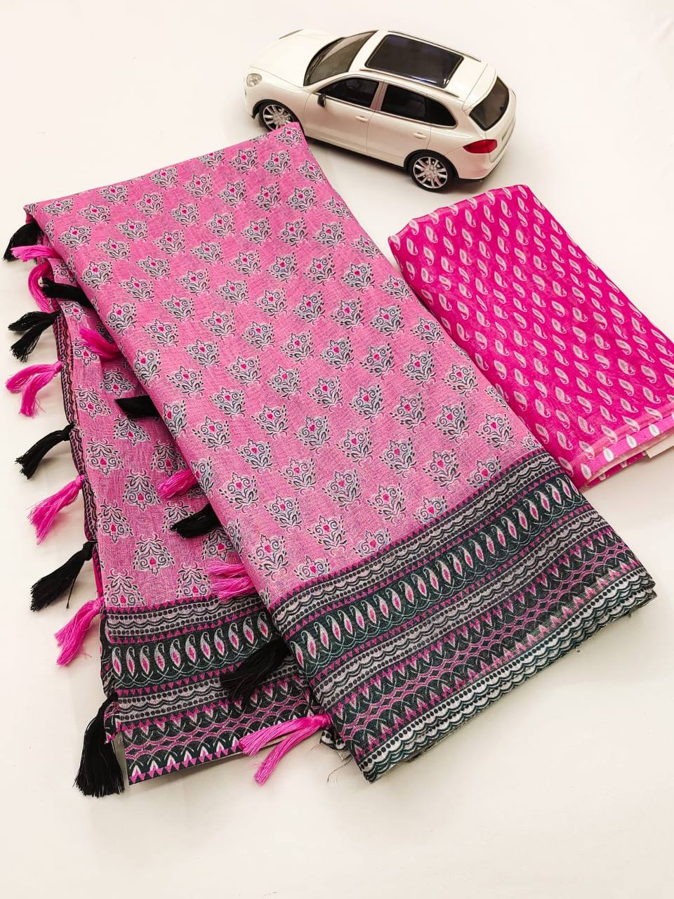 Fabric Linen saree