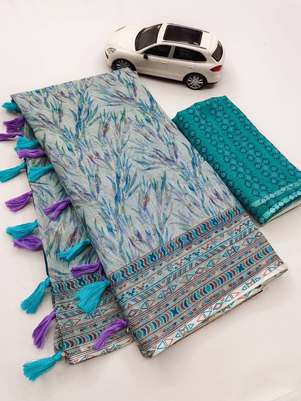 Fabric Linen saree